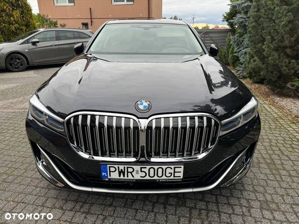 BMW Seria 7 750i xDrive - 4