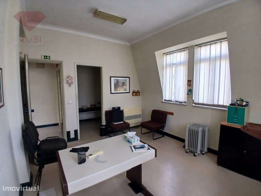 Edifício Comercial no Bairro do Salgado-56