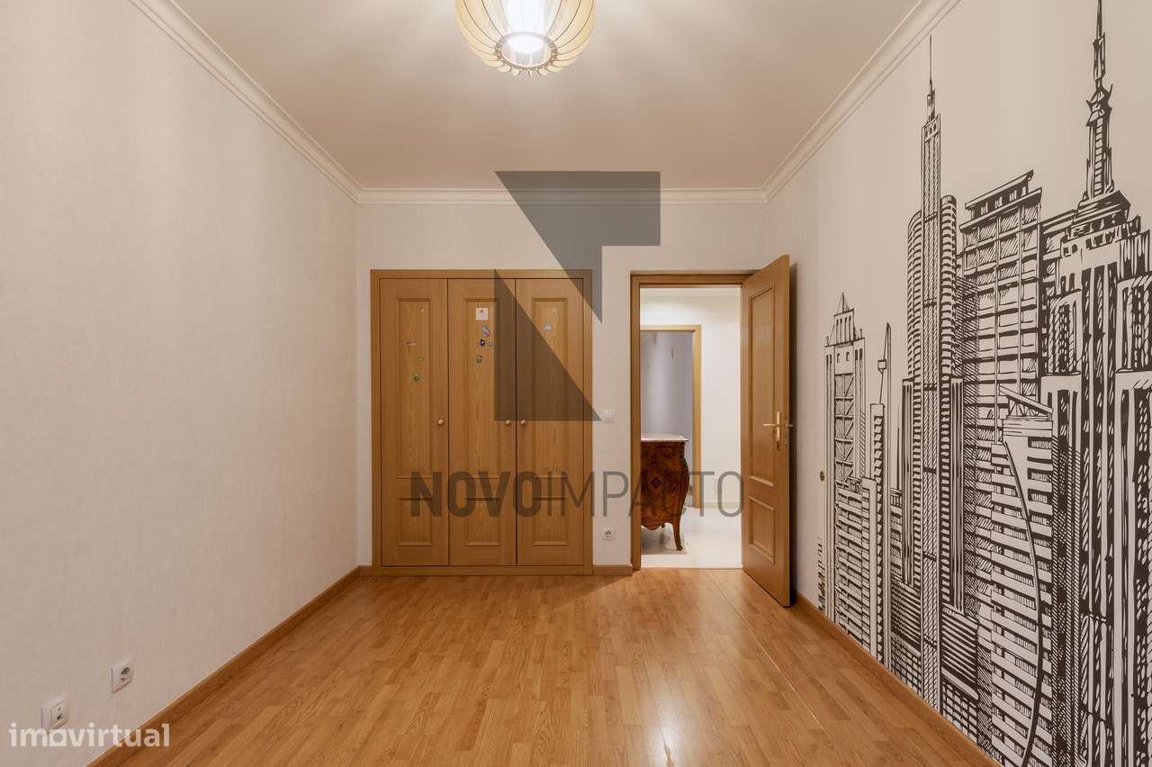 Apartamento T3 c/ parqueamento e arrecadação-24