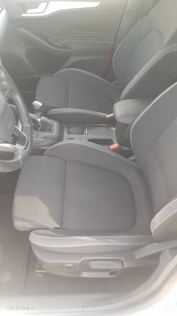 Ford Focus 1.5 EcoBlue Start-Stopp-System COOL&CONNECT - 15