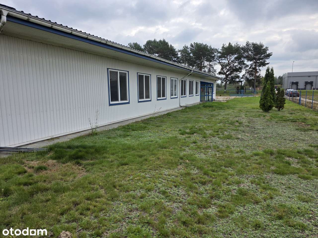 budynek biurowo-magazynowy-5