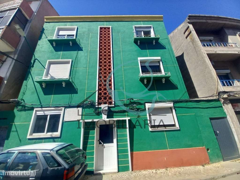 Apartamento T1 com Logradouro Privativo na Baixa da Banheira-16