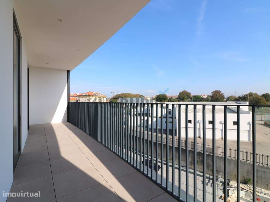 Apartamento T3 Aveiro com varanda pronto a habitar-9