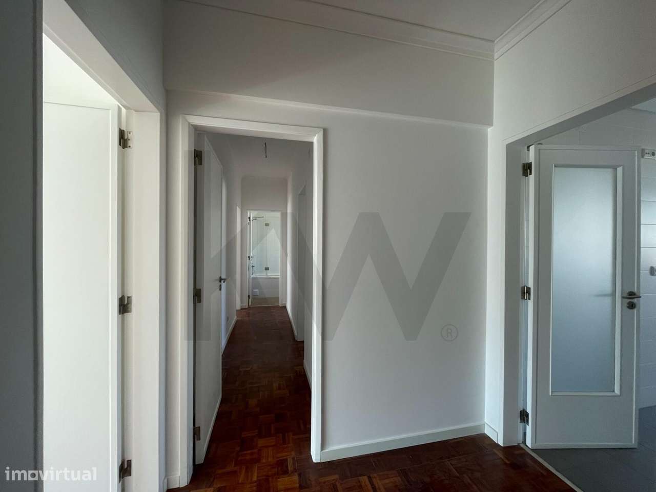 Apartamento T2 na Avenida Almirante Reis! - Grande imagem: 4/28