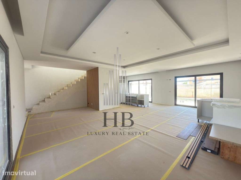 Moradia T4 NOVA com Piscina Albarraque | Sintra - Grande imagem: 5/41