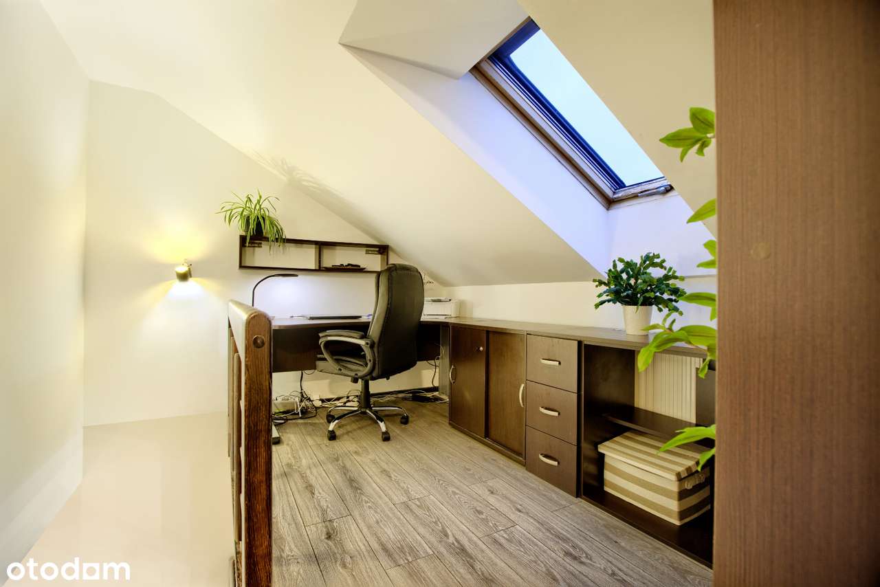 Świetny standard, loggia, klimatyzacja, dwupoziomowe, niski czynsz.-18