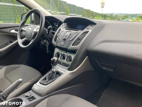 Ford Focus 1.6 TDCi DPF Titanium - 7