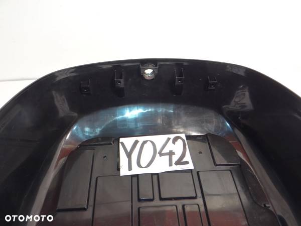 YAMAHA XVZ 1300 ROYAL STAR VENTURE KUFER CENTRALNY DÓŁ Y042 - 6