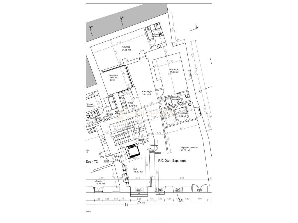 Espaço Comercial com Potencial de Conversão no Centro de Lisboa-13