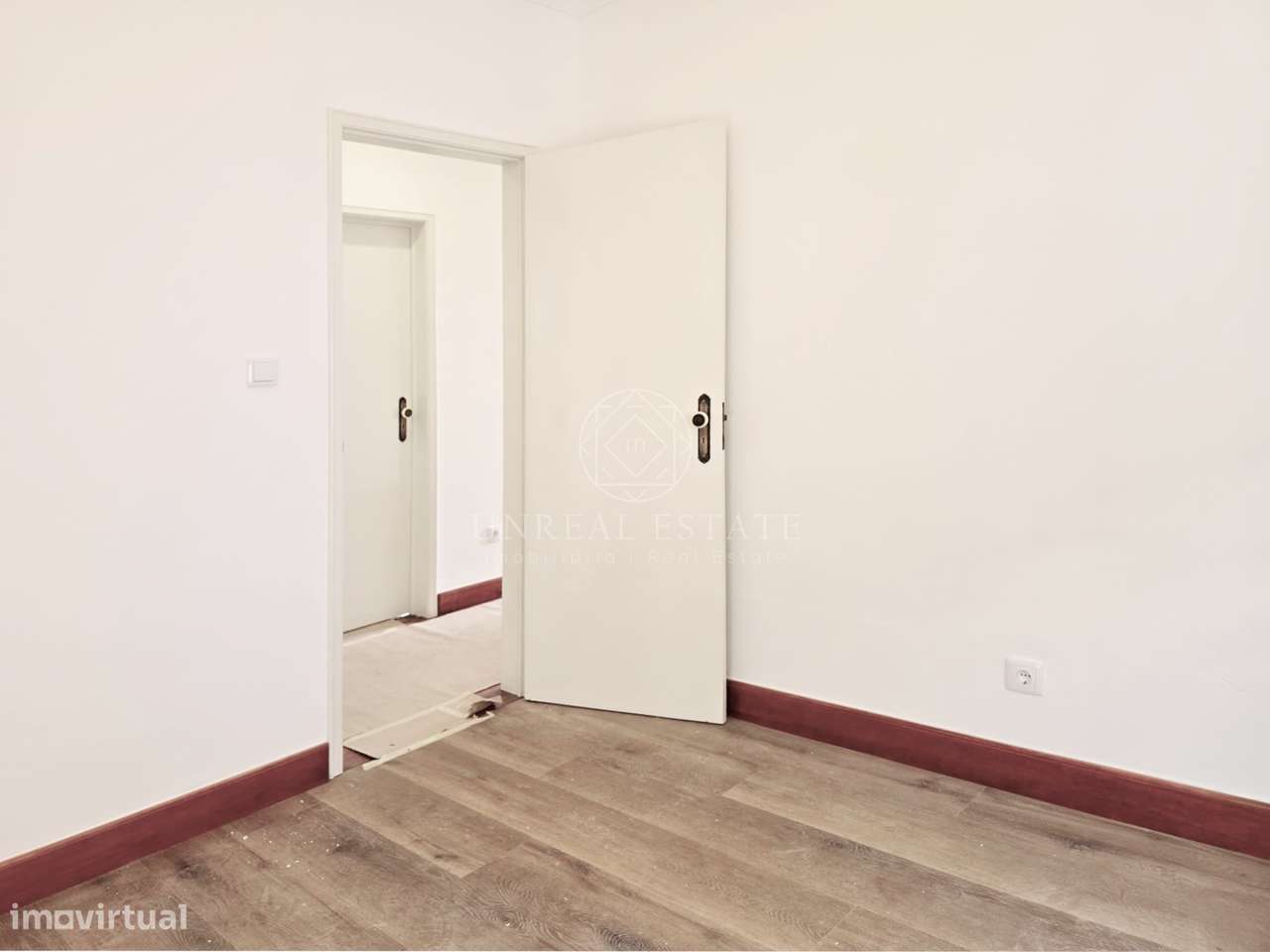 Moradia Isolada Unifamiliar T4 com Garagem e Anexo | Torres Novas-10