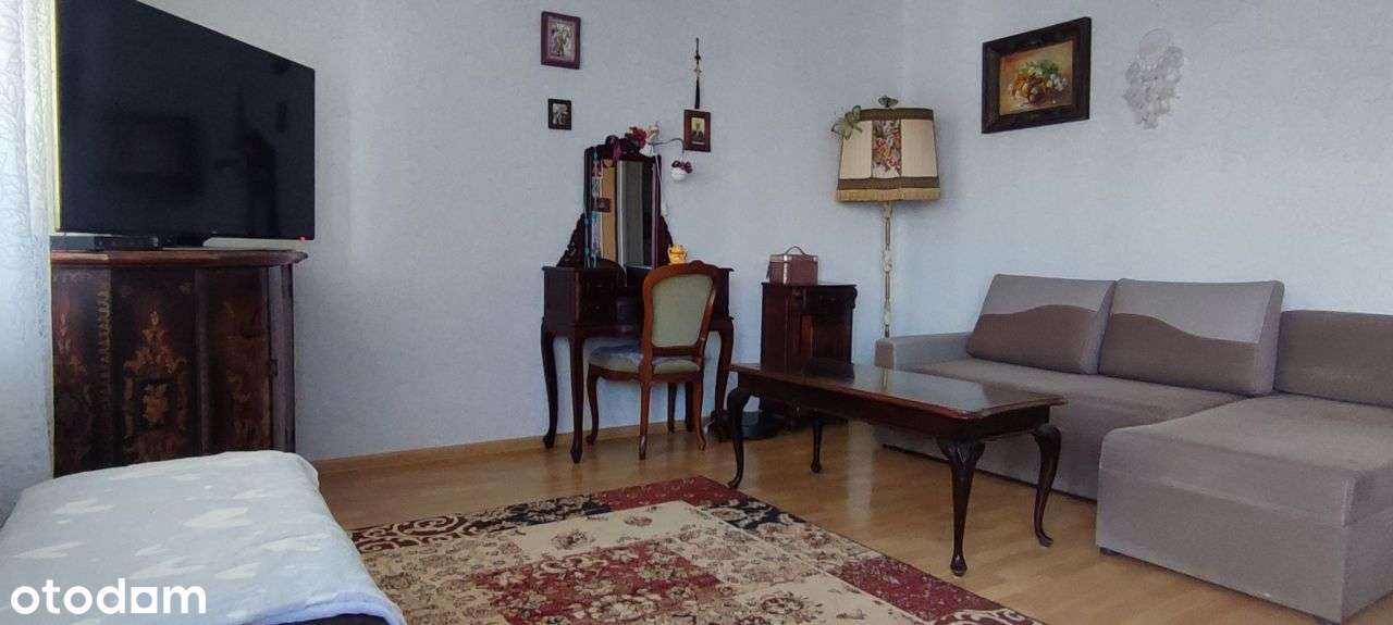 Do sprzedaży bardzo ładny bliźniak w cichej uliczc-2