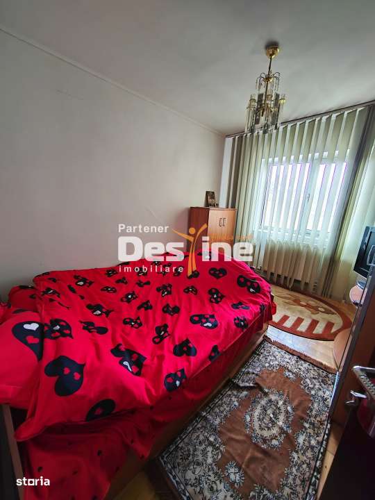 CUG - Apartament 3 camere DECOMANDAT 77 mp - Imagine principală: 4/13