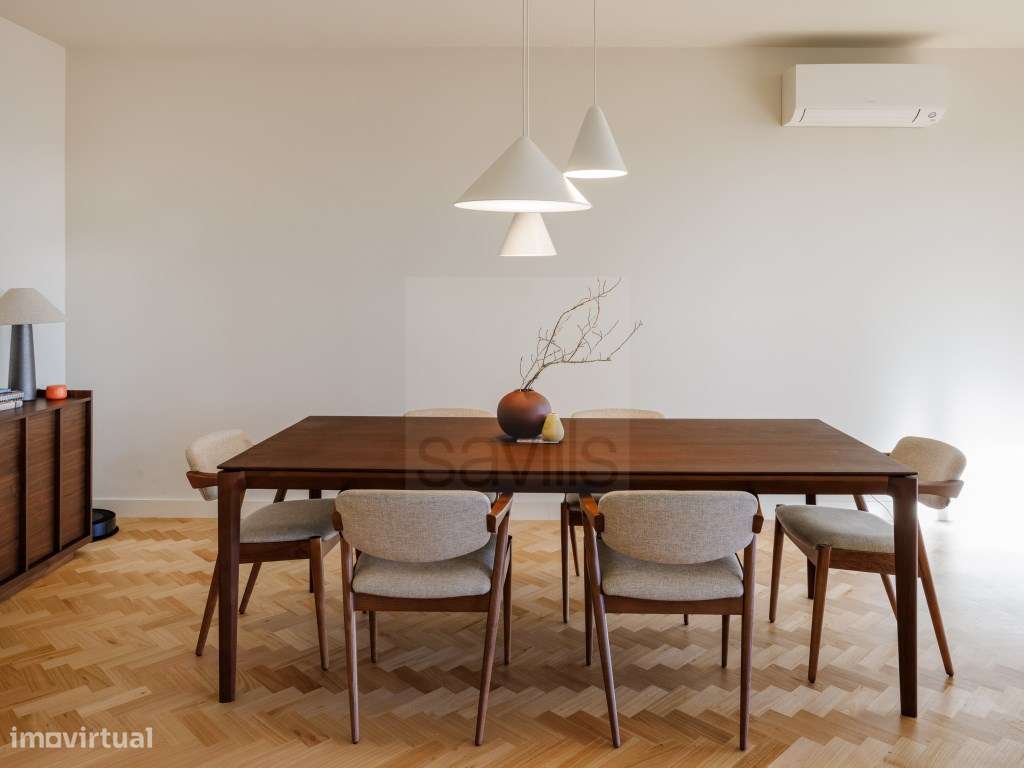 T4 totalmente remodelado na Rua Gonçalo Cristóvão - Porto - Grande imagem: 3/27