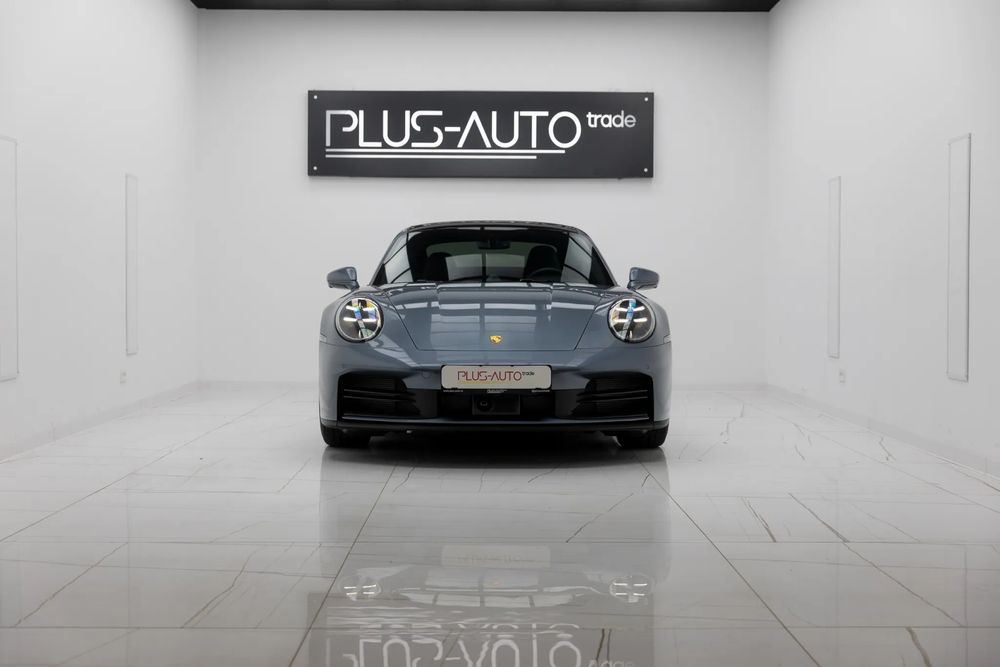 Porsche 911 Carrera PDK 2024