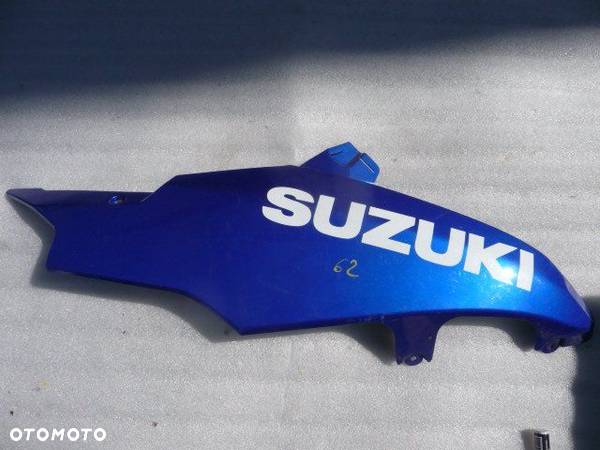 SUZUKI GSXR 600 750 K8 K9 PŁUG PRAWY OWIEWKA PRAWA - 1