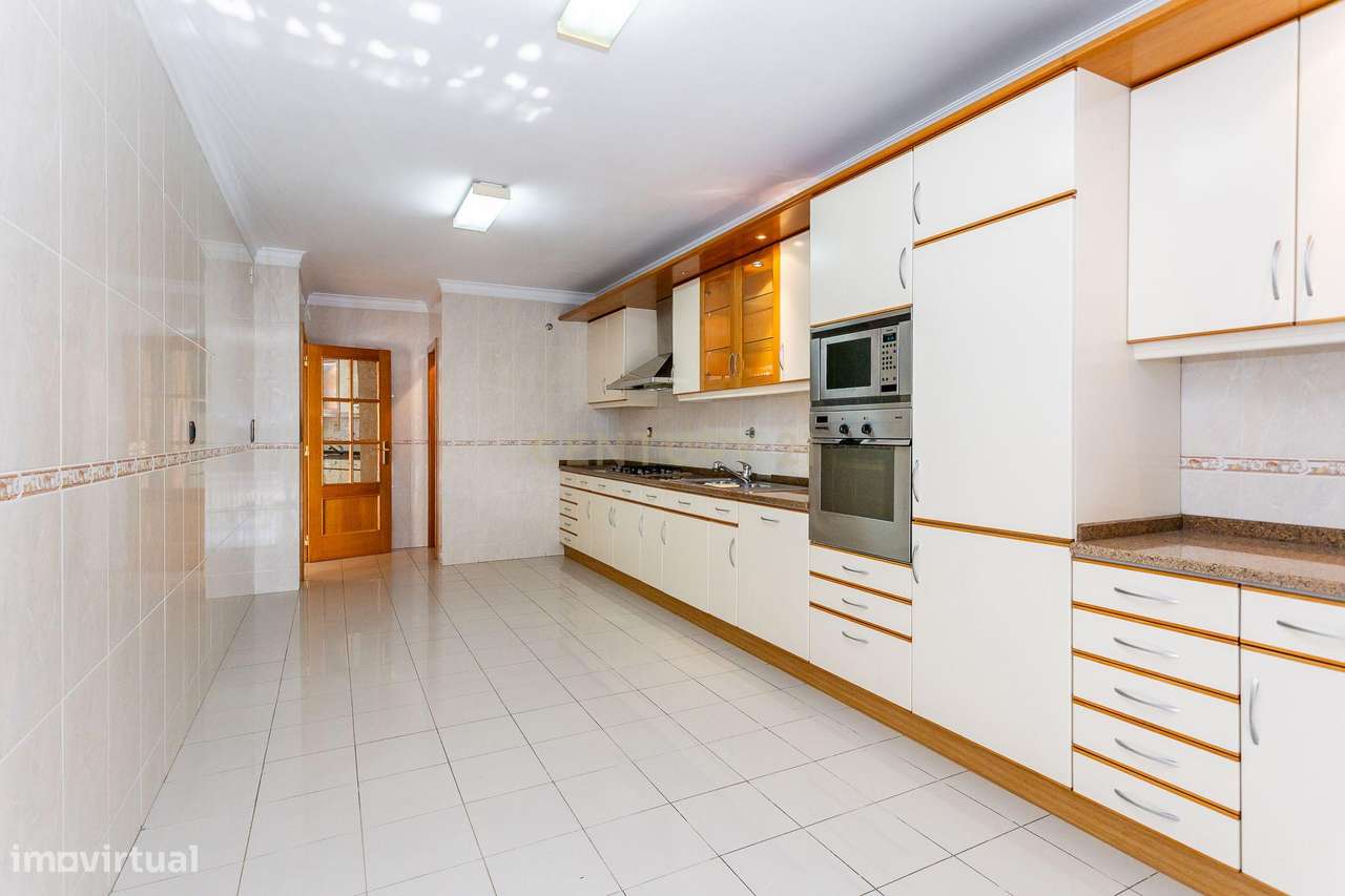 Excelente apartamento T3 na Venteira - Amadora-2