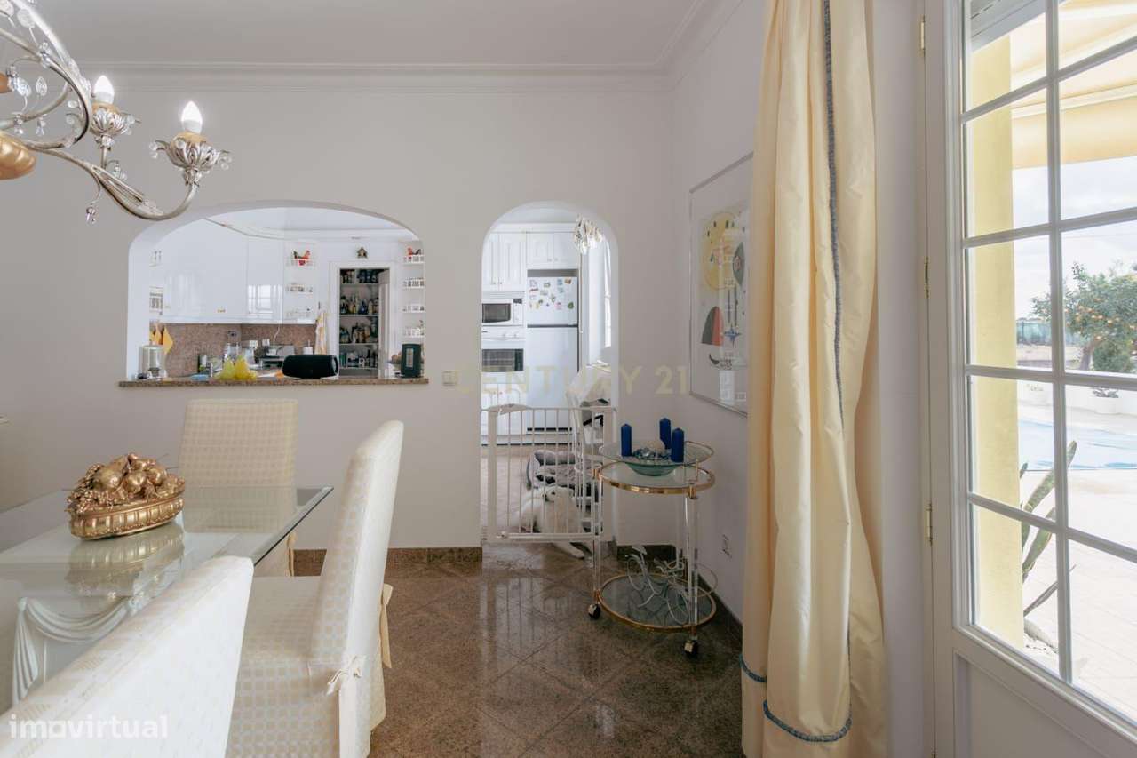 Moradia T4 com piscina, vinha e olival em Reguengos de Monsaraz-12