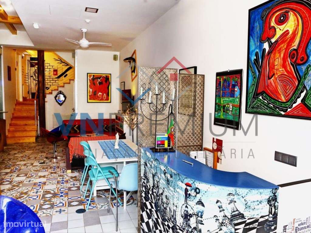Charmoso Hostel a venda em Lisboa junto ao terminal dos Barcos de C...-20