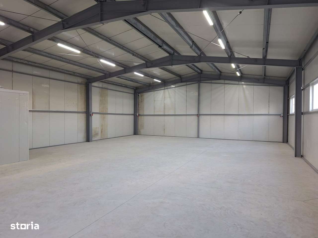 Inchiriez hala noua, in suprf. de 216 mp, Bascov, langa Pitesti - Imagine principală: 2/9