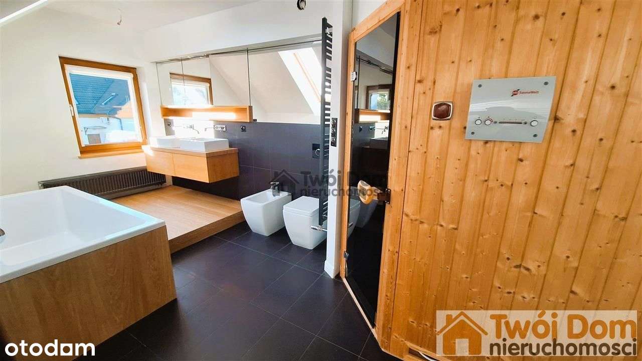 Dom skrajny z sauną i fotowoltaiką – Smolec-8