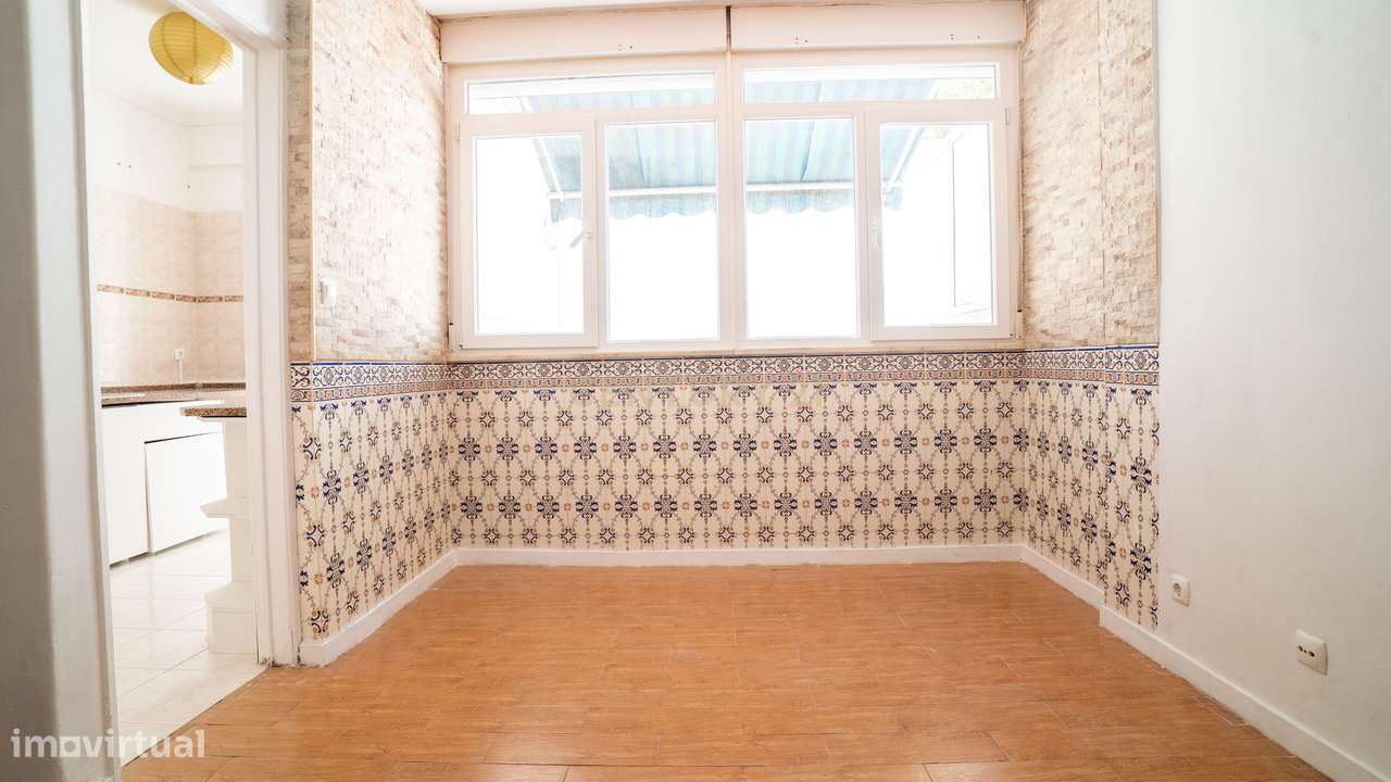 Arrendamento de Apartamento T2 com logradouro na Penha de França - Grande imagem: 2/25