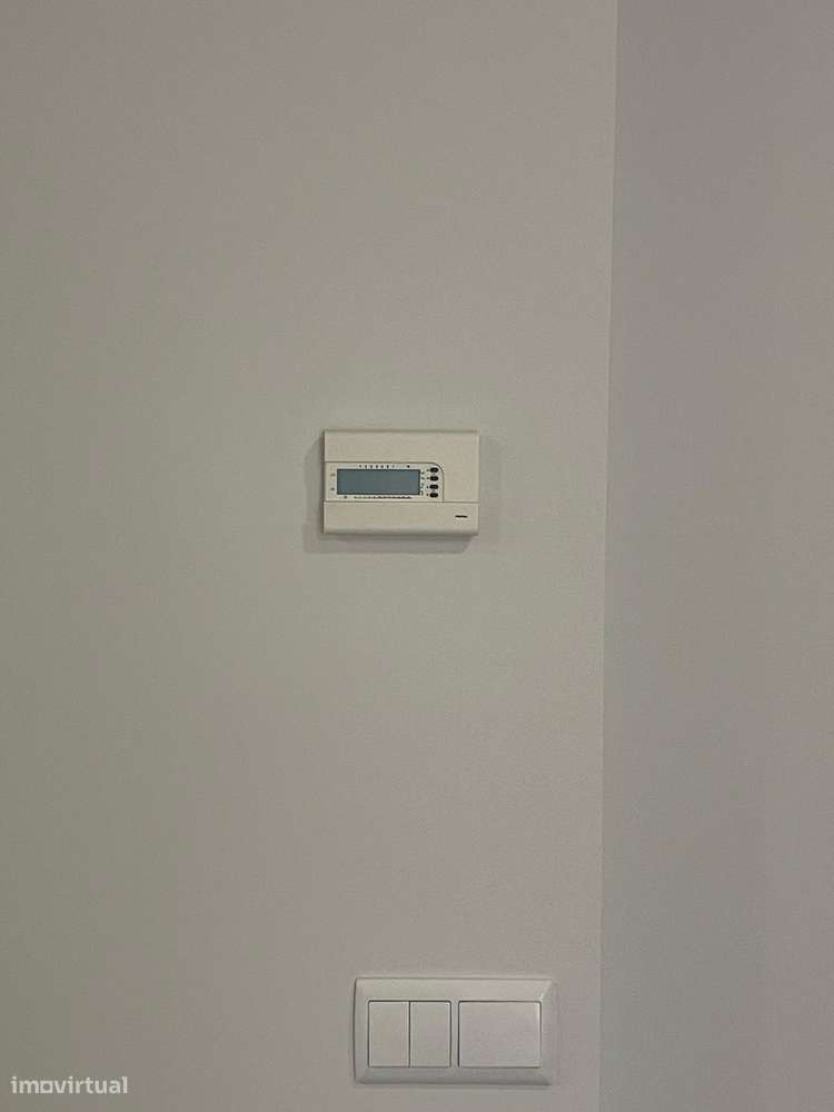 T2 centro do Porto totalmente renovado e equipado - Grande imagem: 2/9