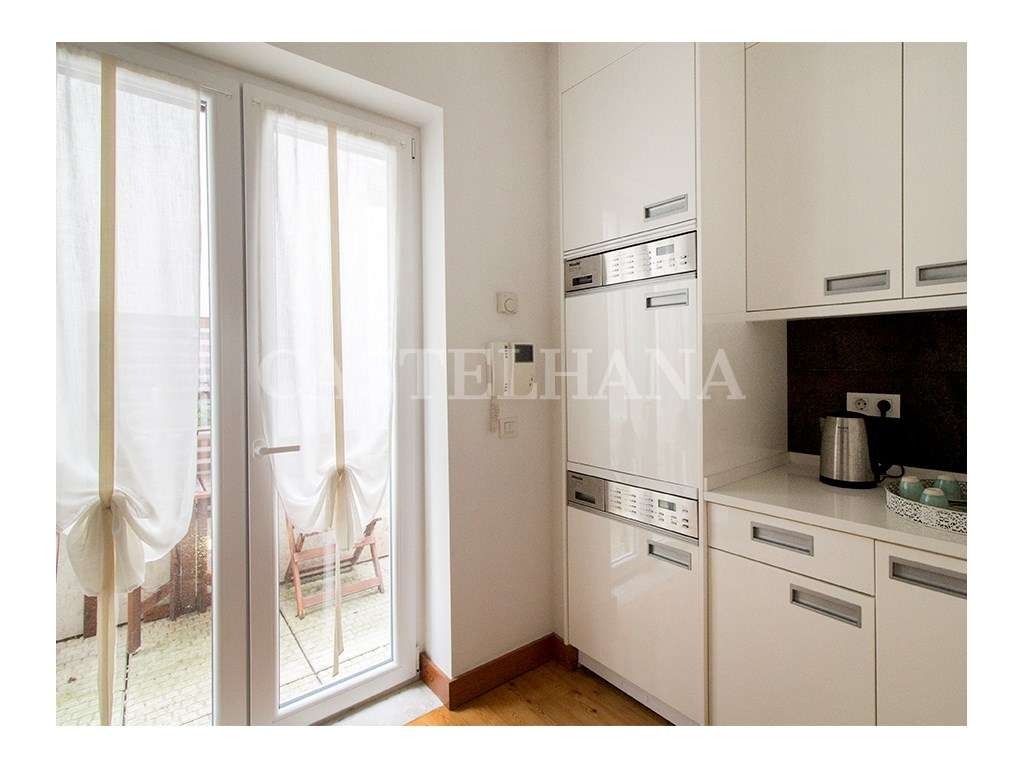 Moradia T3 entre o Principe Real e a Avenida da Liberdade com estac...-7