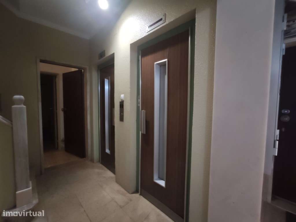 Oportunidade de apartamento com 3 assoalhadas em OEIRAS-7