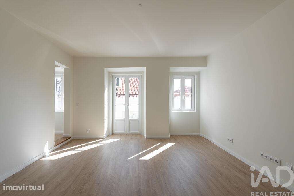 Duplex T2 em Santa Maria Maior de 100,00 m2 - Grande imagem: 1/27