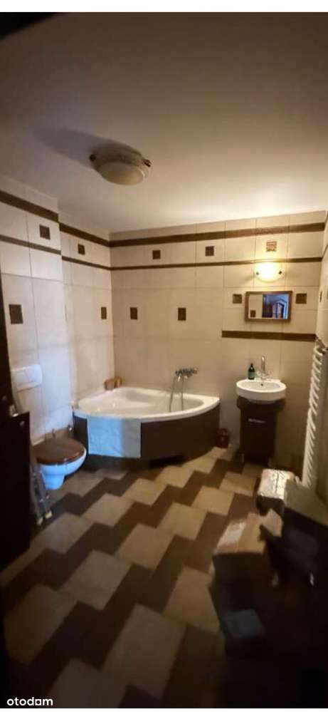 Dwupoziomowe mieszkanie / 3 pokoje-1