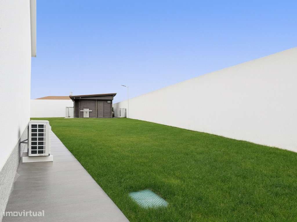 Exclusiva Moradia Térrea T3 | 2.000 m² | Piscina Aquecida | Anexo C...-29