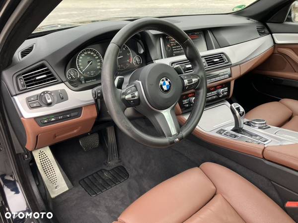 BMW Seria 5 530d xDrive Touring Sport-Aut Luxury Line - 12