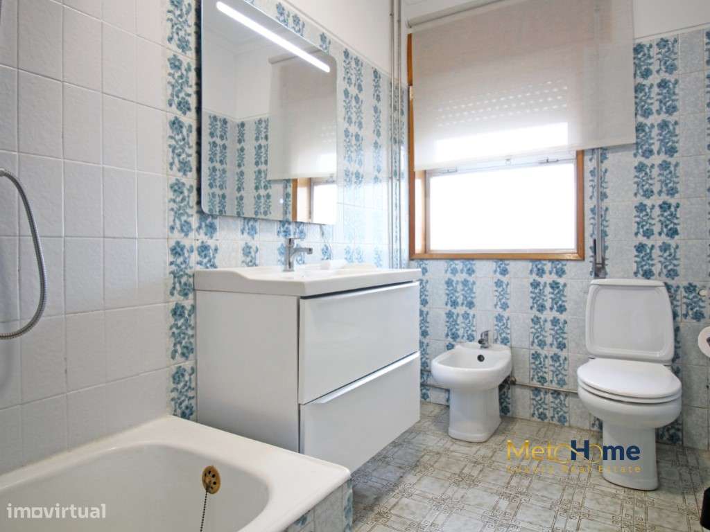 Moradia de 4 frentes em Perosinho-26