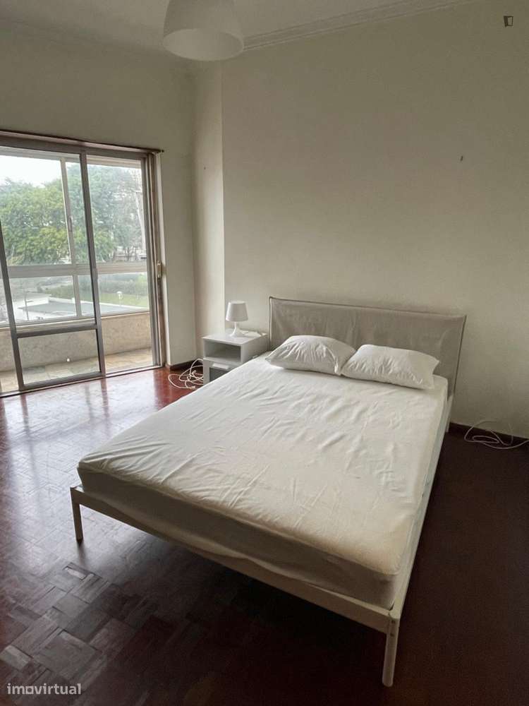 Quarto - localizado em Sete Rios Lisbon - Grande imagem: 3/10