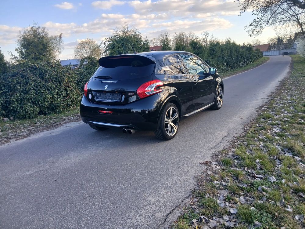 Peugeot 208 I 1.6 THP GTi 2014