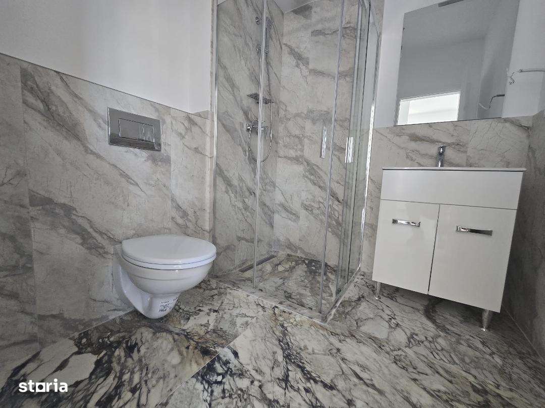 De vanzare Apartament cu o camera, zona Tolstoi Bloc Nou.-3