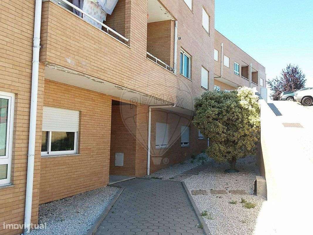 Apartamento T2 para arrendamento - Grande imagem: 2/19