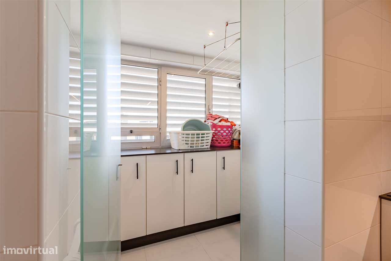 Apartamento T3 no Bessa com Varanda e Garagem box-15