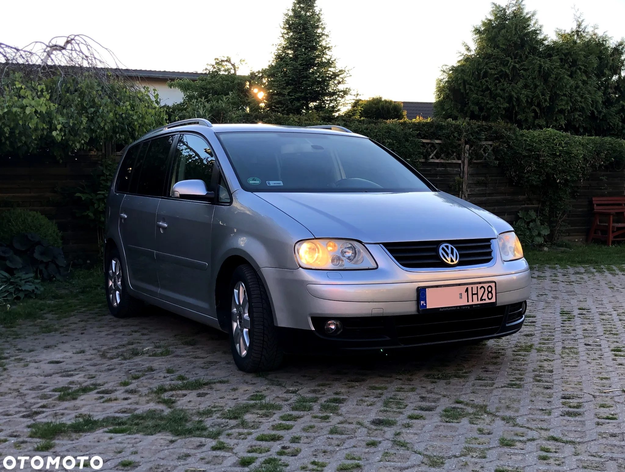 Volkswagen Touran 1.9 TDI Highline - 27