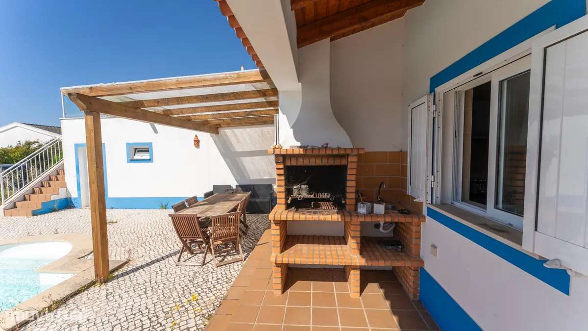 Moradia T3 com piscina-14