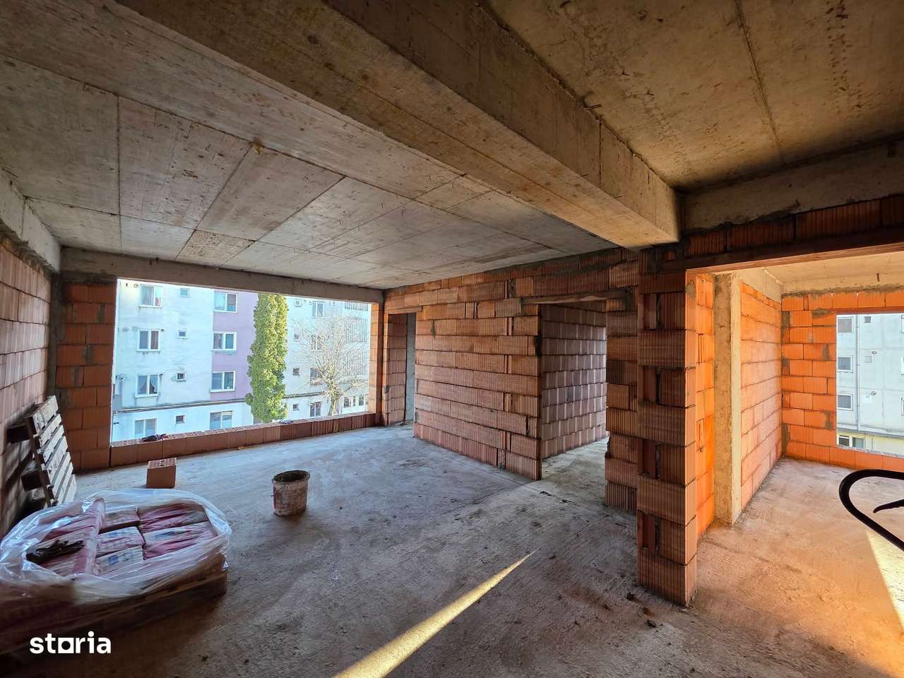 Apartament 2 camare zona Calea Moldovei-0