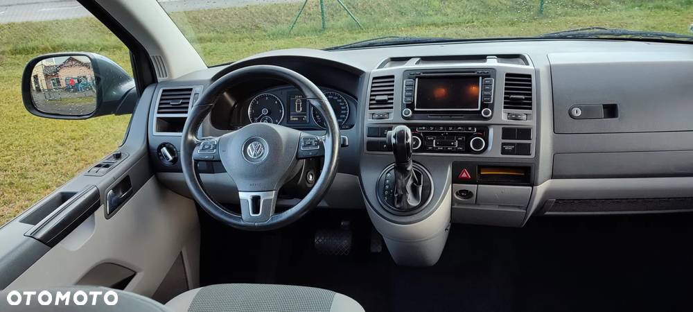 Volkswagen Caravelle - 22