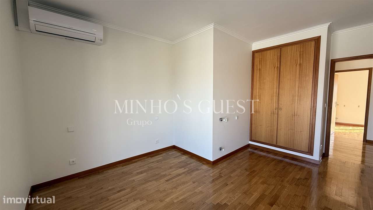 Moradia T3 c/ Garagem, AC e Logradouro pronta a habitar - São Vicente, - Grande imagem: 4/48