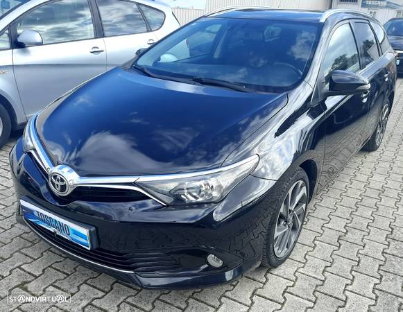 Toyota Auris Touring Sports 1.4 D-4D Comfort+Pack Sport - 4