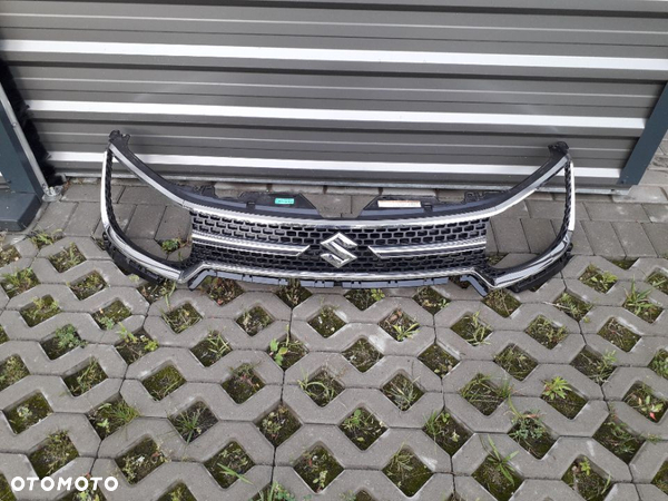 grill atrapa Suzuki Ignis Chrom Igła znaczek 2019 2020 - 1