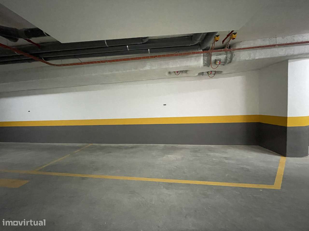 Loja c/ Box Tripla e 2 Parqueamentos - Póvoa de Santa Iria-8