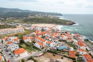 Moradia para Arrendamento na Praia das Maçãs