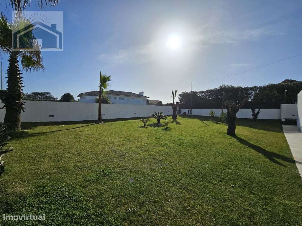 Moradia de Luxo Exclusiva em Apúlia-5