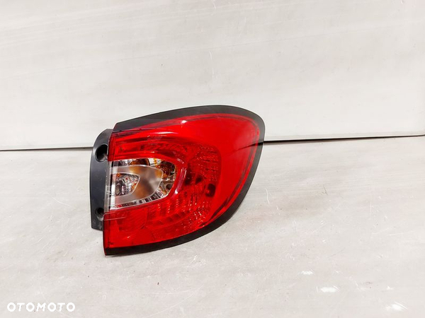 RENAULT CAPTUR I LAMPA PRAWY TYŁ W BŁOTNIK PRAWA TYLNA - 1