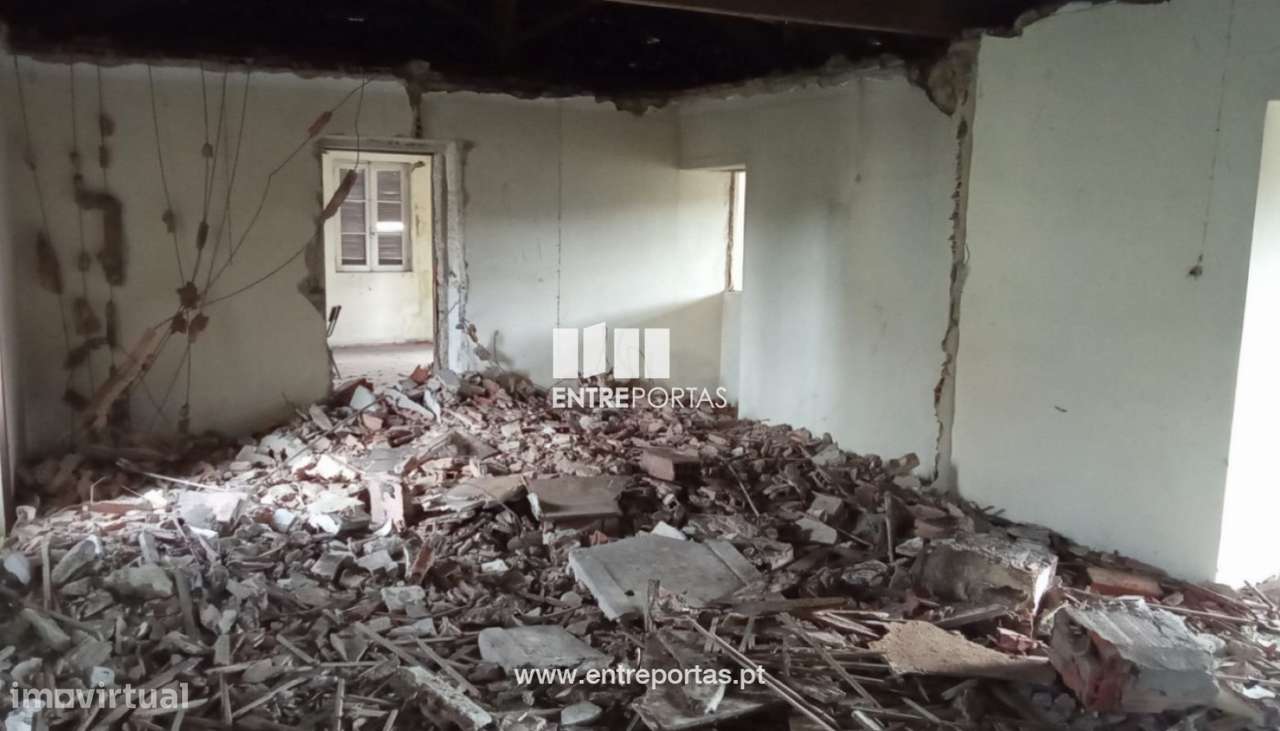 Venda de prédio p/ restauro de 2 pisos, Barroselas, Viana do Castelo - Grande imagem: 5/27